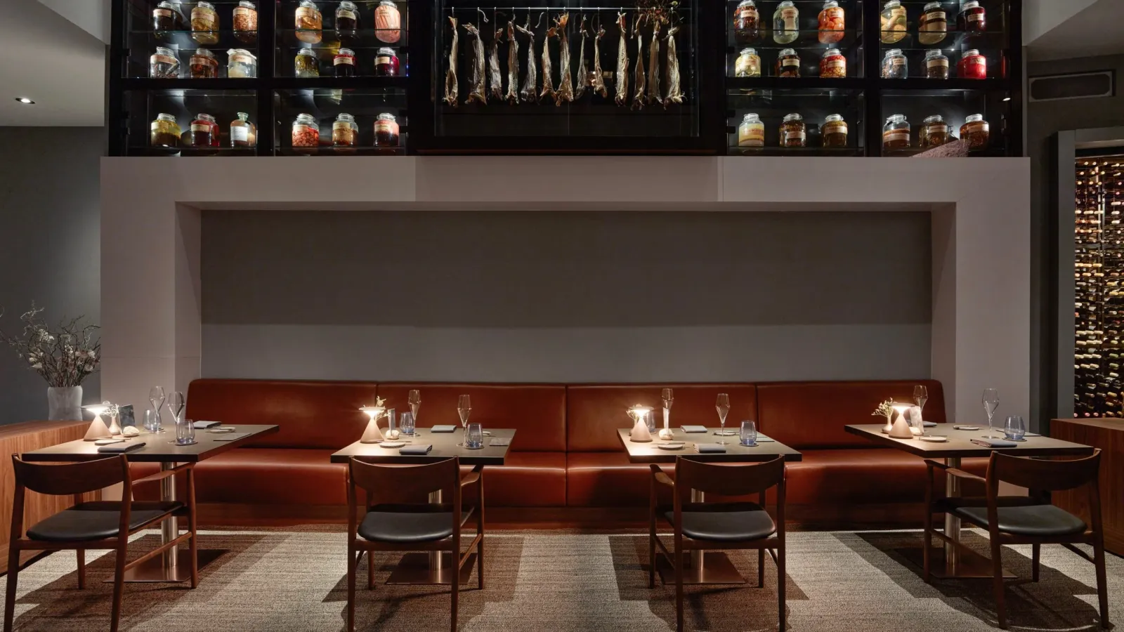 BAUCHGEFÜHLT TRIFFT AUF INTELLEKT — Aufmacher (Dine)