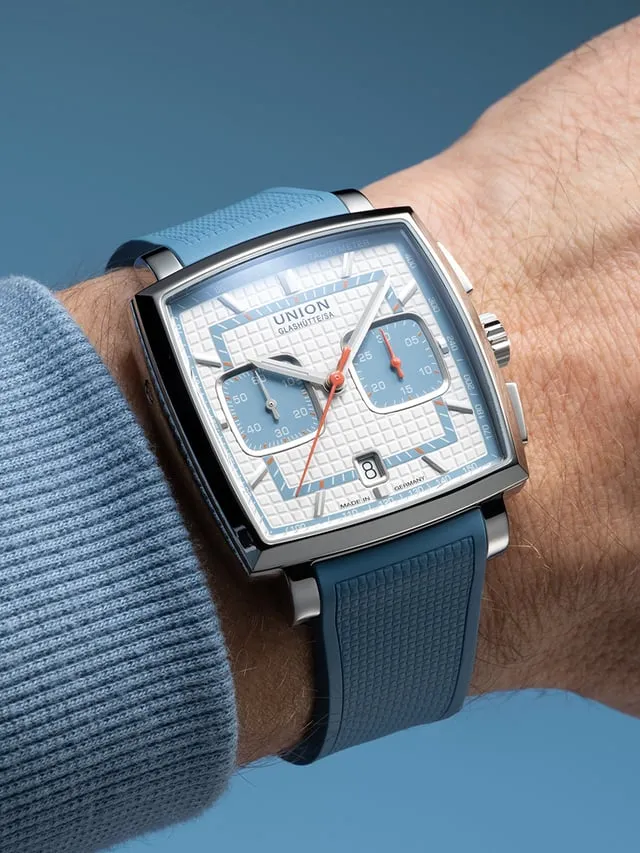 Stil und Präzision im Quadrat. Eine Uhr mit Format. — Lifestyle