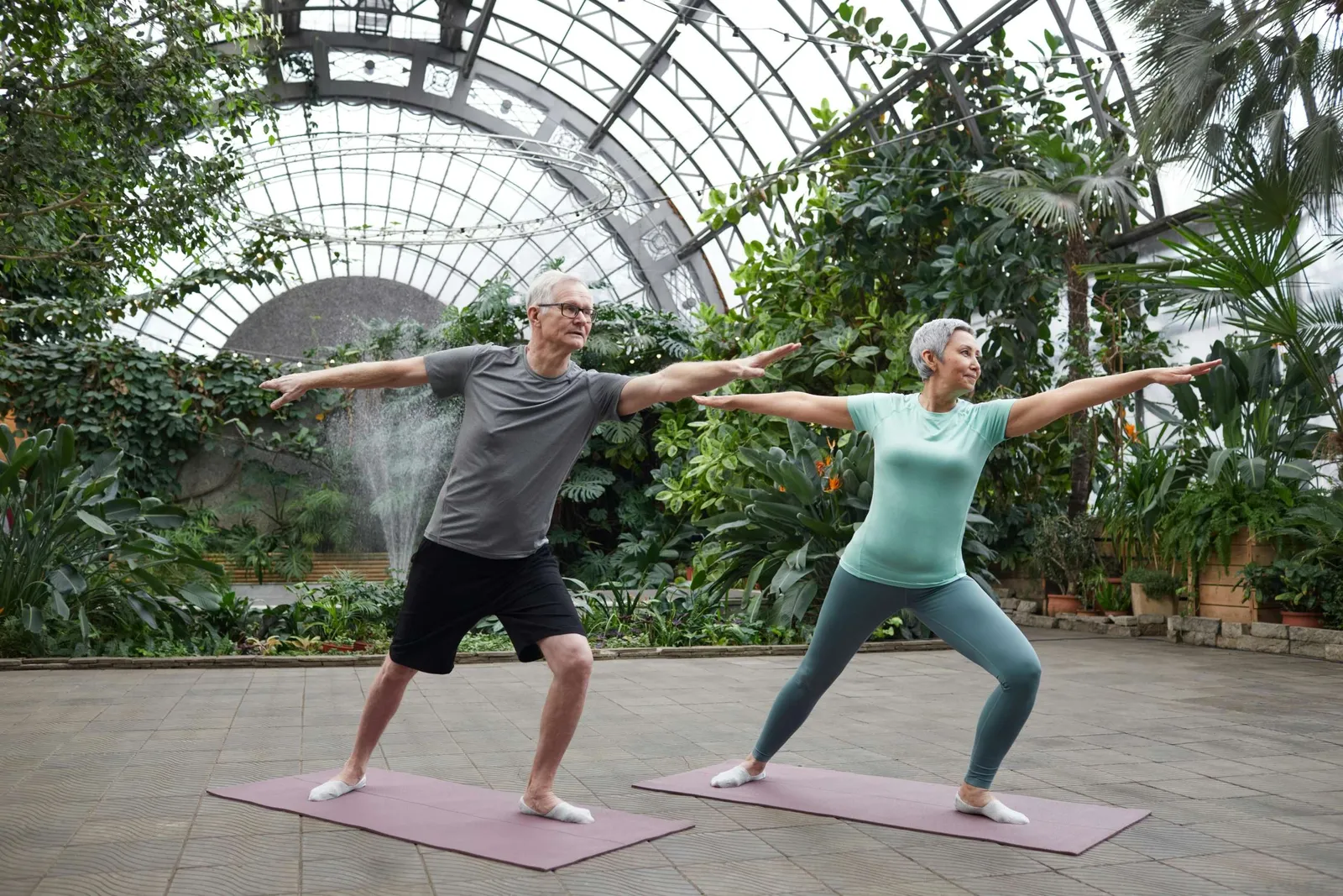 GESUND ALT WERDEN — Aufmacher (Medical)