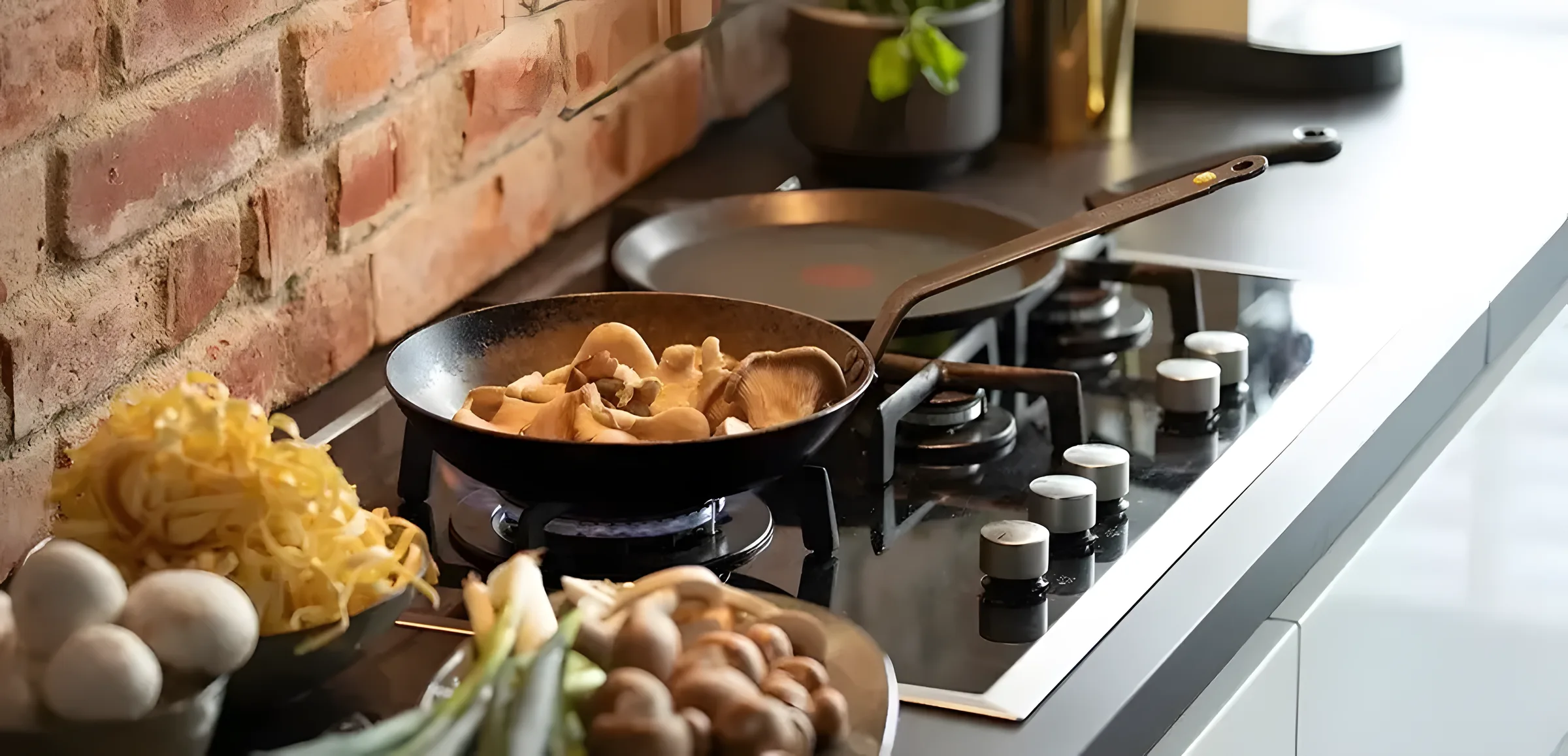 De Buyer – hochwertige Pfannen und Töpfe für Gourmets — Dine