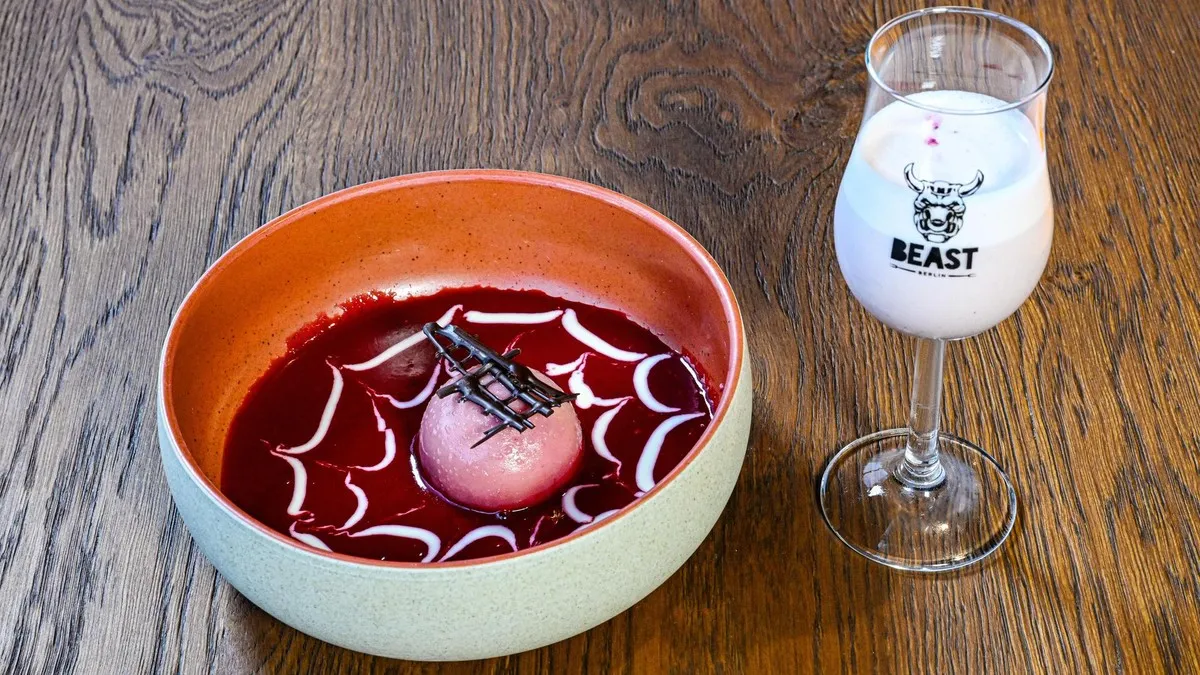 PHILIPP BERGK SETZT IN BERLIN NEUE MASSSTÄBE — Dine