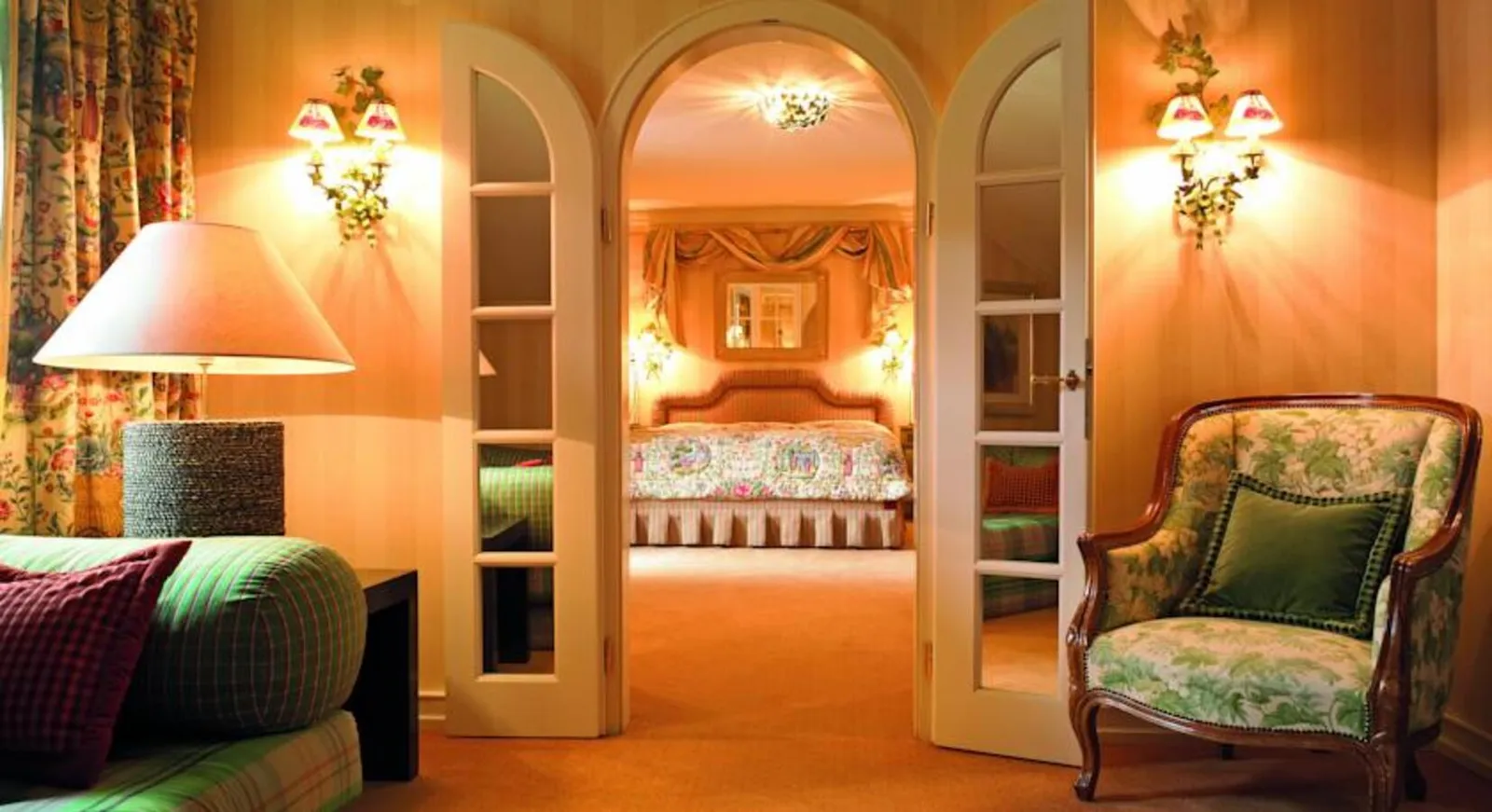 Hotel Edelweiss Zürs seit 1856 | Social Luxury am Arlberg — Travel